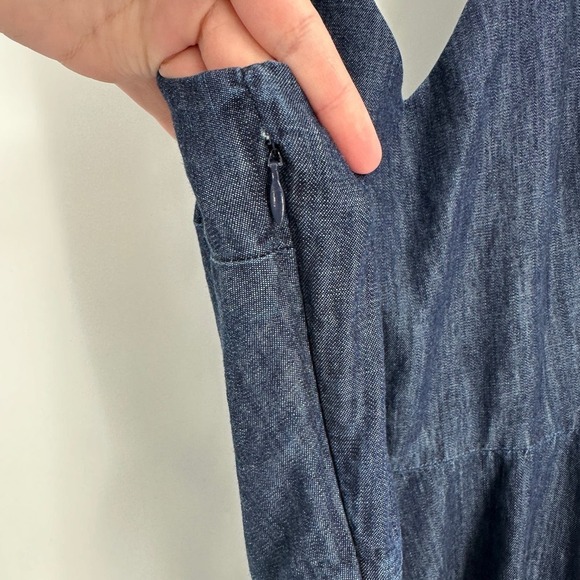 Vineyard Vines Blue Chambray Cotton V-Neck Sleeveless Fit & Flare Dress Size 4 - Picture 9 of 15